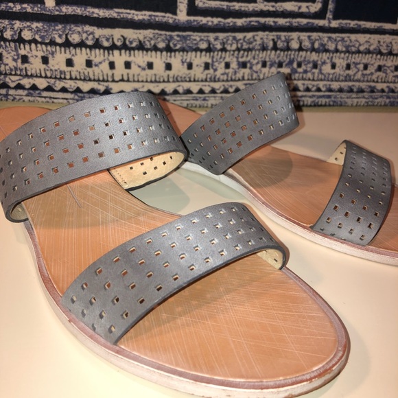 EUC Dolce Vita Sz 9.5 Periwinkle Blue Flat Sandal - Picture 1 of 5